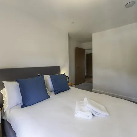 Lovely 2 Bedroom Apartment In Central Ashford Ashford  Buitenkant foto