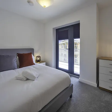 Lovely 2 Bedroom Apartment In Central Ashford Ashford  Buitenkant foto