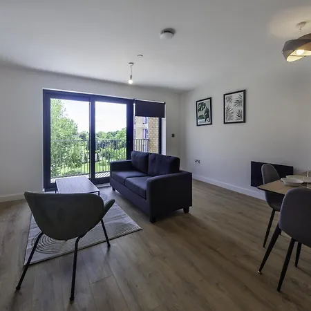 Lovely 2 Bedroom Apartment In Central Ashford Ashford  Buitenkant foto